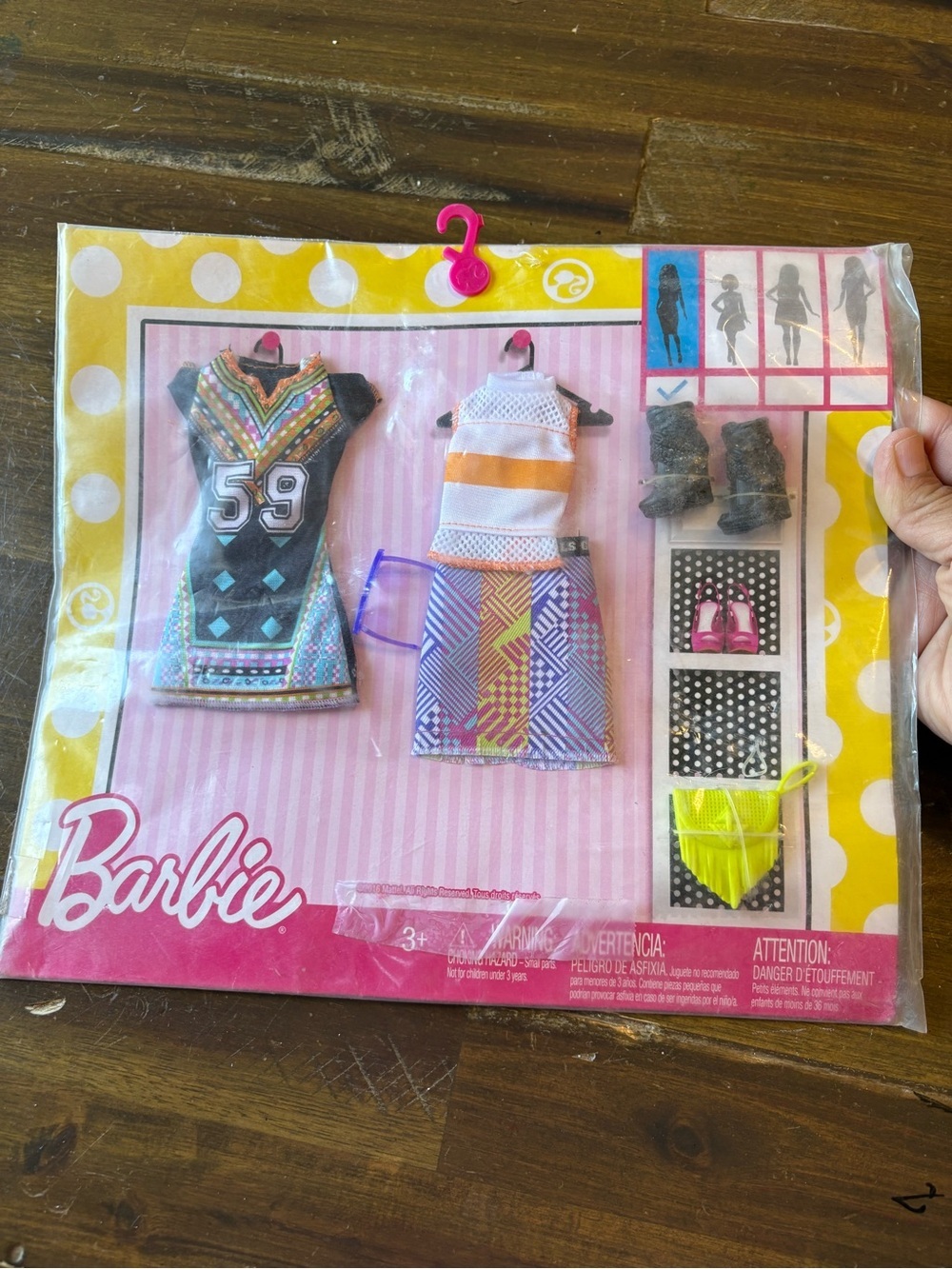Barbie Fashionistas Graphic Design Model FBB79 Accessories FBB78 Boho Clothes